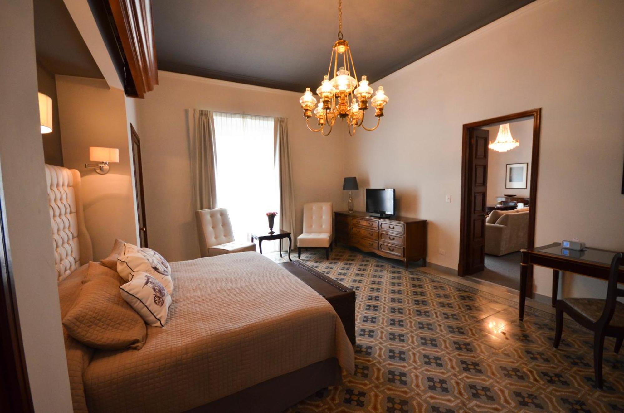 Hotel Boutique Casa Del Jardin אגואסקליינטס חדר תמונה